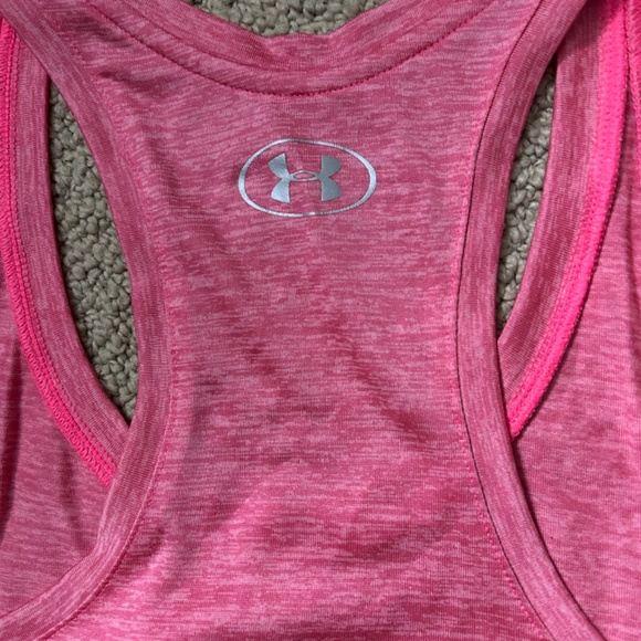 Under Armour Activewear Top - Picture 3 of 5